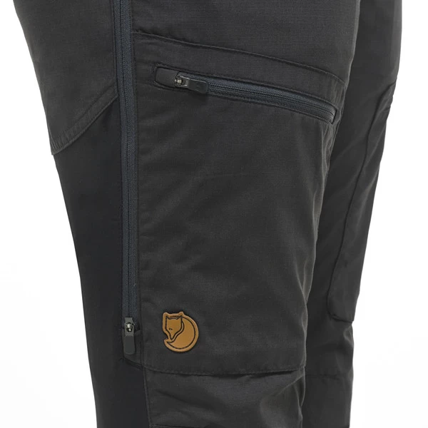 FJÄLLRÄVEN Fjällräven ABISKO LITE TREKKING TRS W SHORT Damen Trekkinghose DARK GREY 6 FJÄLLRÄVEN Fjällräven ABISKO LITE TREKKING TRS W SHORT Damen Trekkinghose DARK GREY – Bild 4